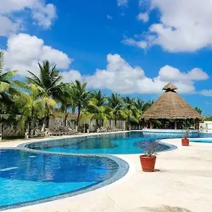 & Office Pool Apartamento Cancún